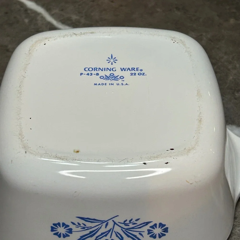 Corning Ware Blue Cornflower P-43-B 22 oz Square Casserole Dish Vintage USA